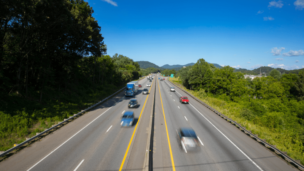A complexidade logística do transporte entre Estados